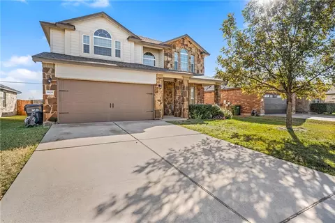 9908 Desperado Dr, Waco, TX 76708 photo 2