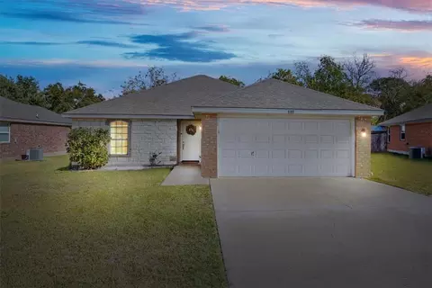 608 Apple Cross Ct, Robinson, TX 76706