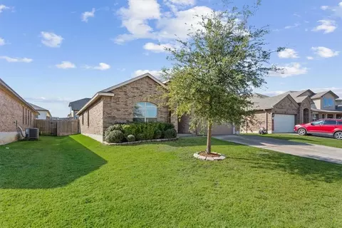 2705 Jackal Dr, Lorena, TX 76655 photo 3