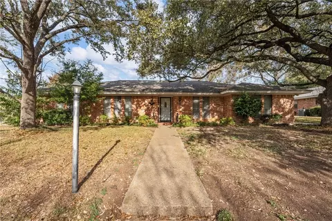3419 Oakridge Ln, Waco, TX 76708