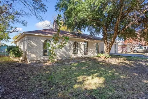 231 Lane Dr, Woodway, TX 76712