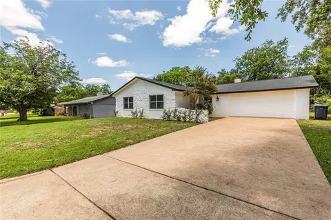 809 Kipling Dr, Waco, TX 76710 photo 4