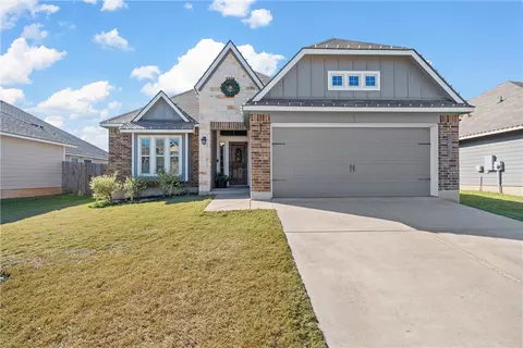 3021 Samson Dr, Lorena, TX 76655