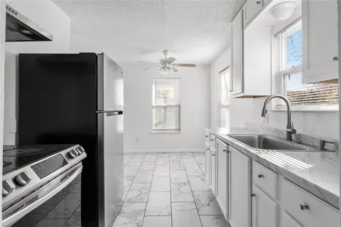 Kitchen - 3220 N 26th St, Waco, TX 76708 photo 1 of 2