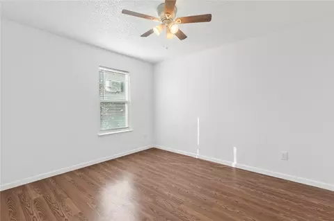 Bedroom - 3220 N 26th St, Waco, TX 76708 photo 4 of 5
