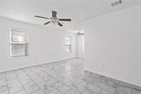 Living - 3220 N 26th St, Waco, TX 76708 photo 3 of 4