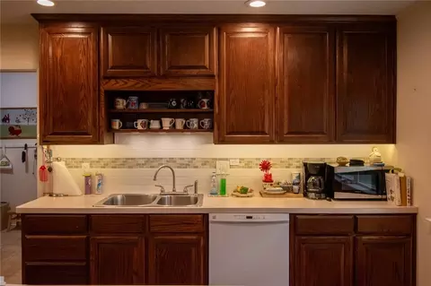 4016 N 27th St, Waco, TX 76708 photo 10