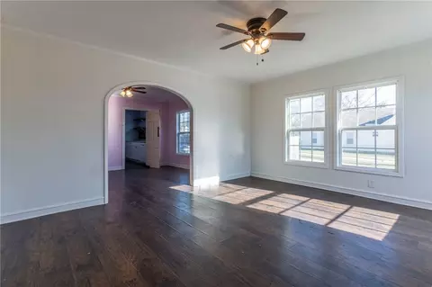 2201 Maple Ave, Waco, TX 76707 photo 3