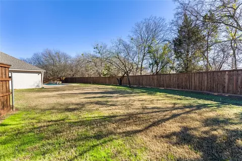 Exterior - 125 Grovecreek Dr, Waco, TX 76708 photo 6 of 9