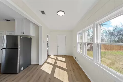 2126 Live Oak Ave, Waco, TX 76708 photo 8