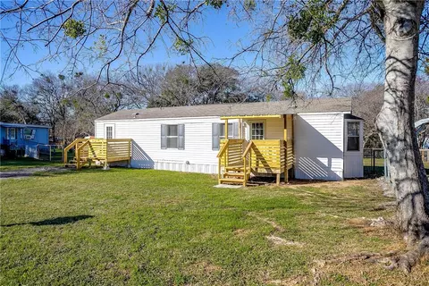 297 Cr 1723, Clifton, TX 76634