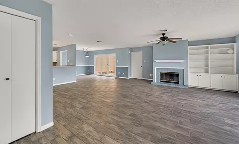 3329 Chimney Place Dr, Waco, TX 76708 photo 2