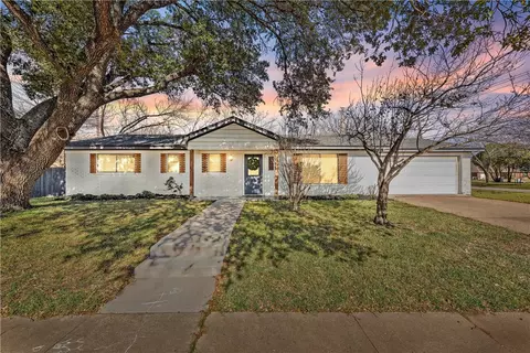 3701 Chesser Dr, Waco, TX 76706