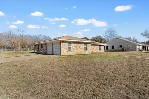 300 Confederate Dr, Lorena, TX 76655 photo 3