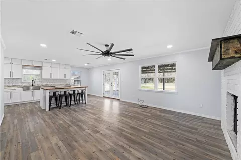 300 Confederate Dr, Lorena, TX 76655 photo 4