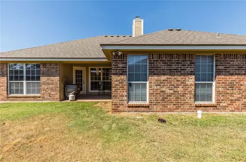 4404 Lacey Cir, Waco, TX 76708 photo 12