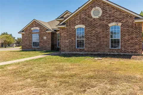 4404 Lacey Cir, Waco, TX 76708 photo 6