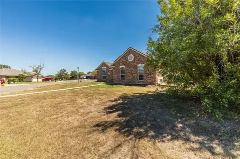 4404 Lacey Cir, Waco, TX 76708 photo 7