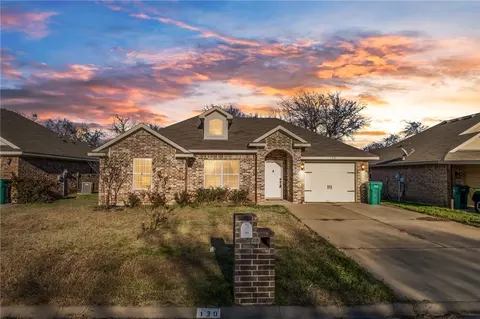 130 Tomahawk Dr, Waco, TX 76705