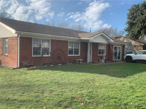 110 Cresthill St, Waco, TX 76705