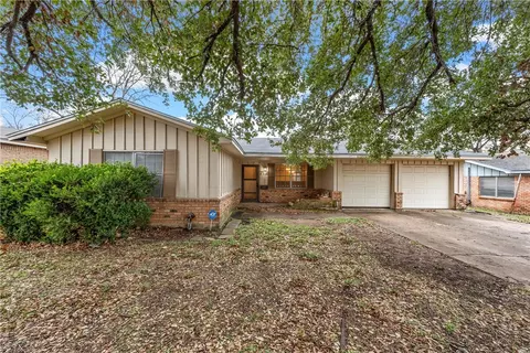 712 Dickens Dr, Waco, TX 76710