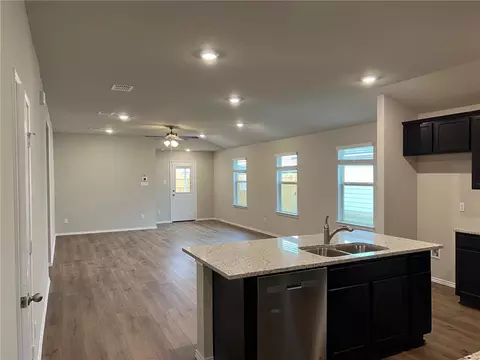 4005 Vulcan Trl, Lorena, TX 76655 photo 2