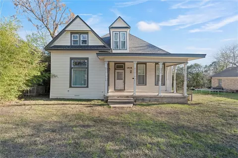1908 Morrow Ave, Waco, TX 76707 photo 2