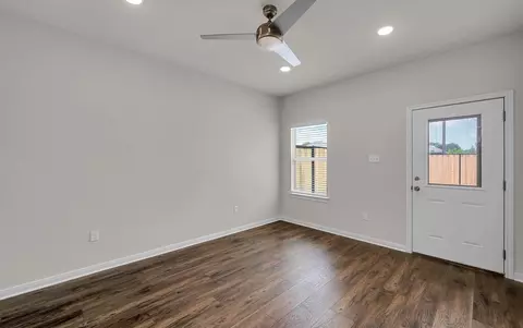 122 Morris Ct, Mcgregor, TX 76657 photo 17