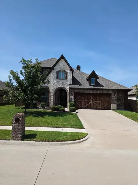533 Hay Meadow Dr, Waxahachie, TX 75165