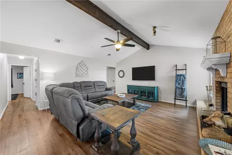100 York Dr, Lorena, TX 76655 photo 3