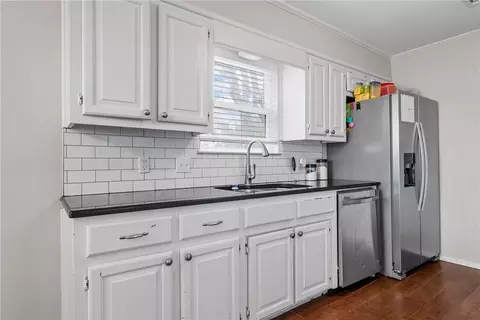 100 York Dr, Lorena, TX 76655 photo 6