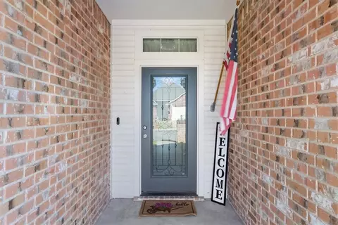 10105 Colony Dr, Waco, TX 76708 photo 2
