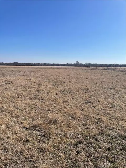 1101 Windsor Rd, Mcgregor, TX 76657 photo 6