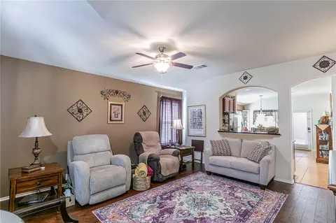 10244 Marigold Rd, Waco, TX 76708 photo 2
