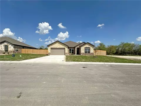 135 Lasso Loop, Lorena, TX 76655 photo 3
