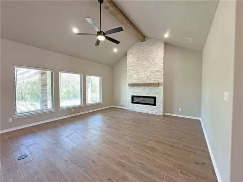 135 Lasso Loop, Lorena, TX 76655 photo 8