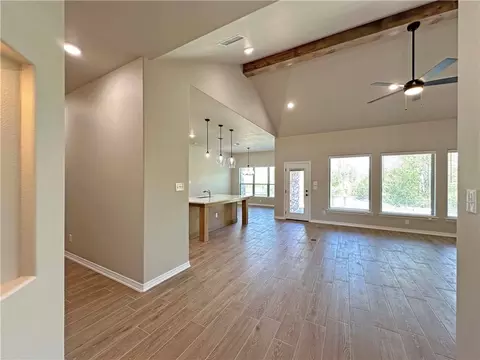 135 Lasso Loop, Lorena, TX 76655 photo 7