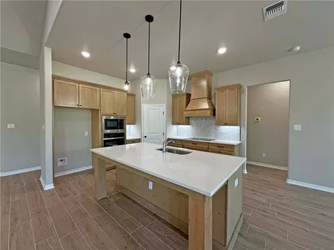 135 Lasso Loop, Lorena, TX 76655 photo 14
