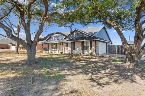 11 Wisteria St, Waco, TX 76708 photo 3
