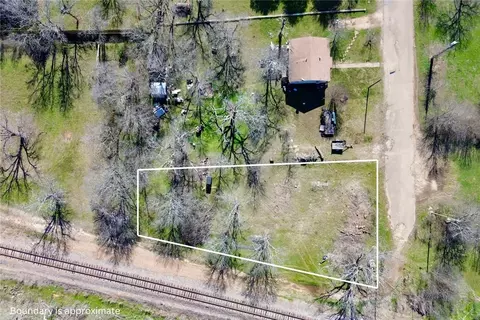 100 Rogers St, Mcgregor, TX 76657