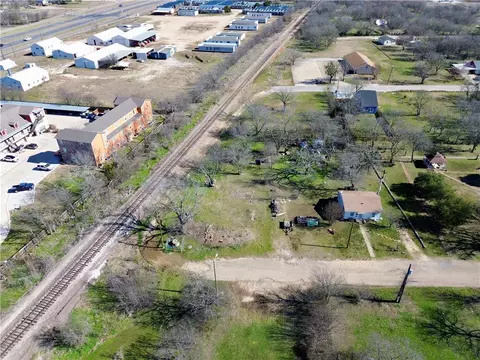 100 Rogers St, Mcgregor, TX 76657 photo 9