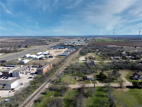 100 Rogers St, Mcgregor, TX 76657 photo 14