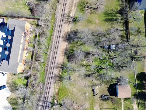 100 Rogers St, Mcgregor, TX 76657 photo 7