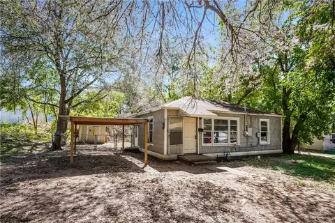 817 E Mitchell St, Waco, TX 76704 photo 2