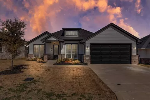 9921 Bridlewood Ln, Waco, TX 76708