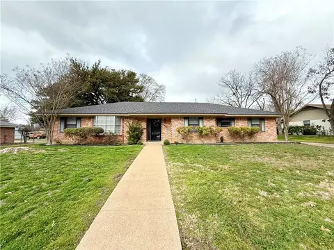 3407 Oakridge Ln, Waco, TX 76708