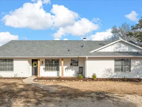 293 Bullhide Trl, Lorena, TX 76655