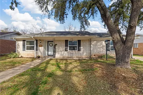 6319 May Dr, Waco, TX 76710