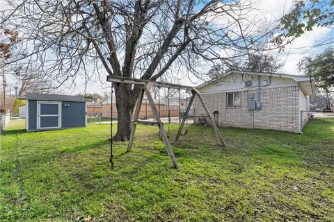6319 May Dr, Waco, TX 76710 photo 23