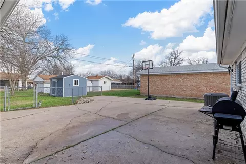 6319 May Dr, Waco, TX 76710 photo 20